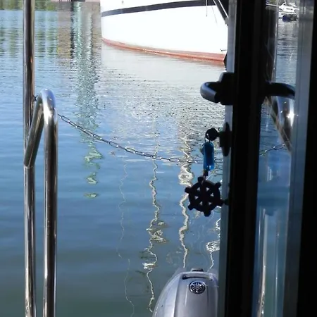 Appartement Dom Na Wodzie Houseboat Gdansk, Old Town *